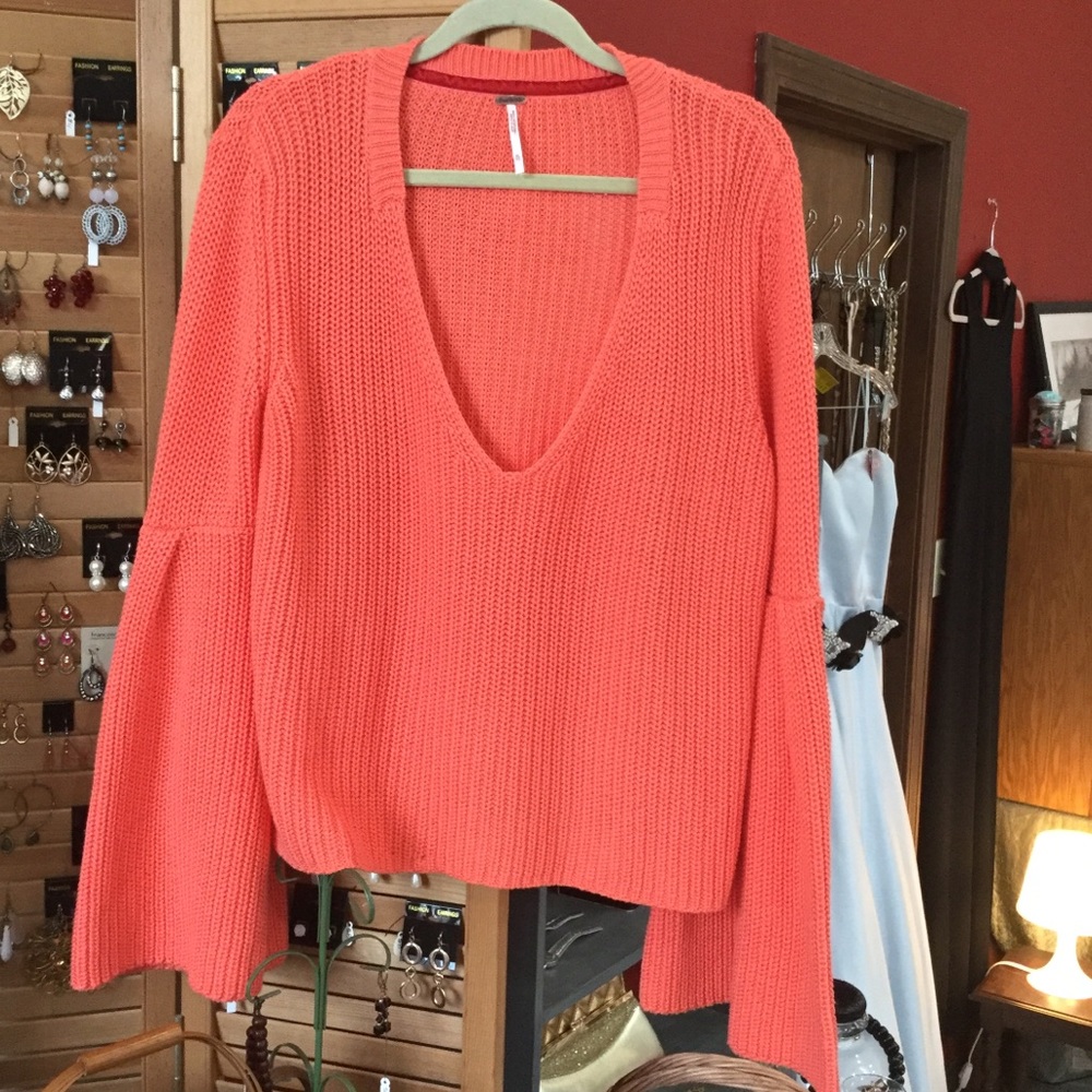 SOLD BNWT Free People Sweater